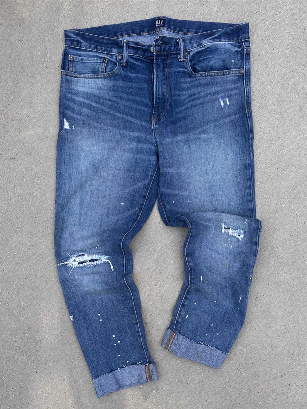GAP Men's Distressed Dark Blue Slim Straight Jeans / Size 34 waist
